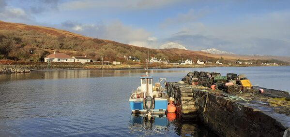 Two charged after theft from Jura shop