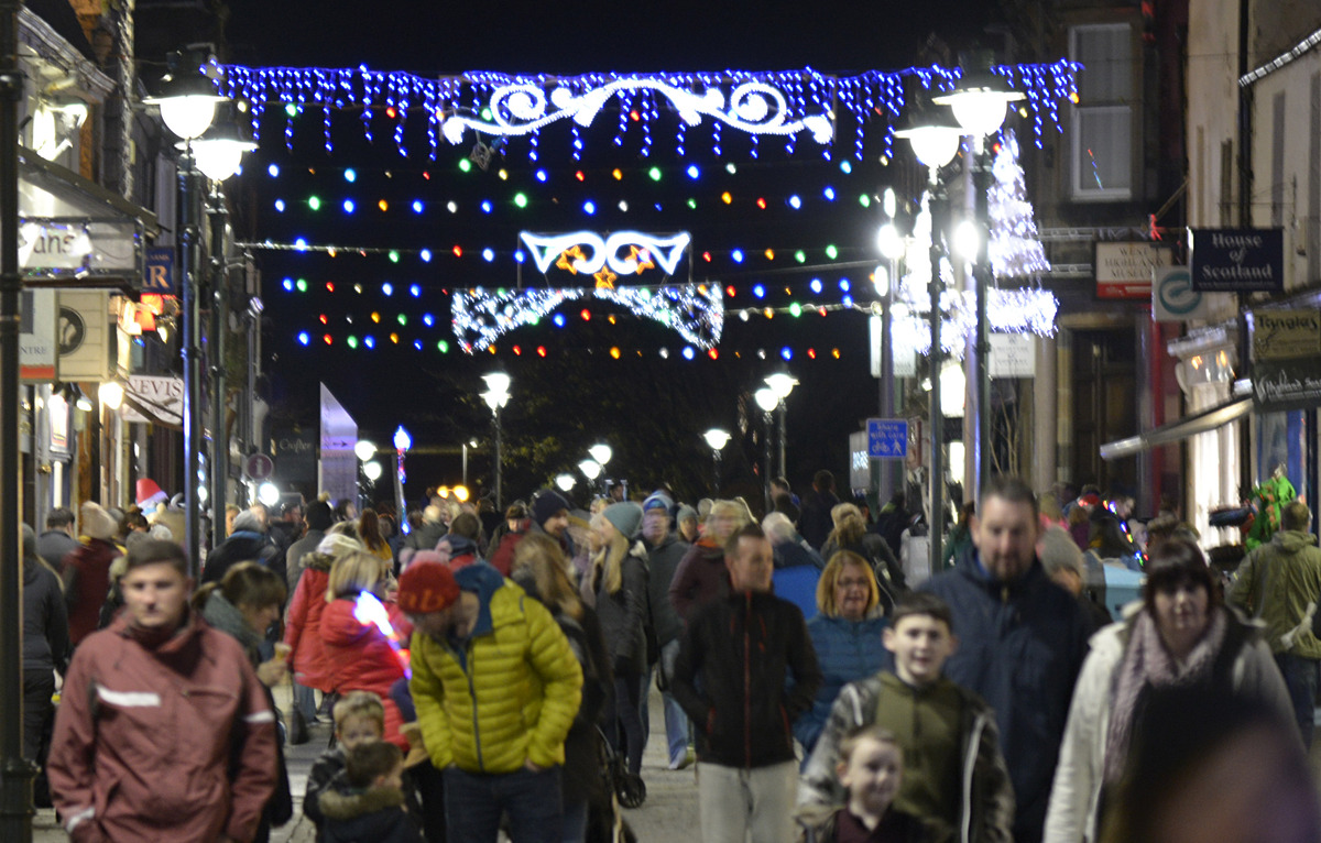 Fort William gets ready for the big switch-on