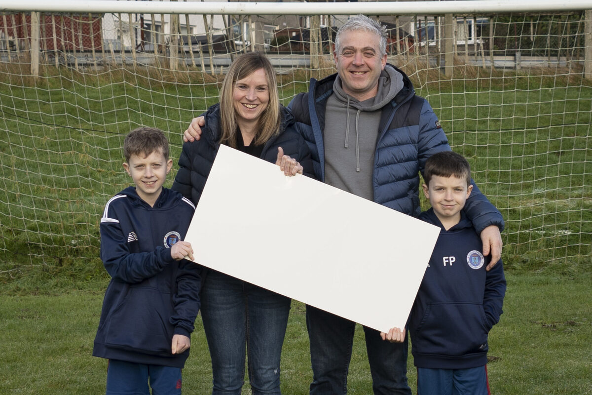 Red Star fan wins &pound;10k prize
