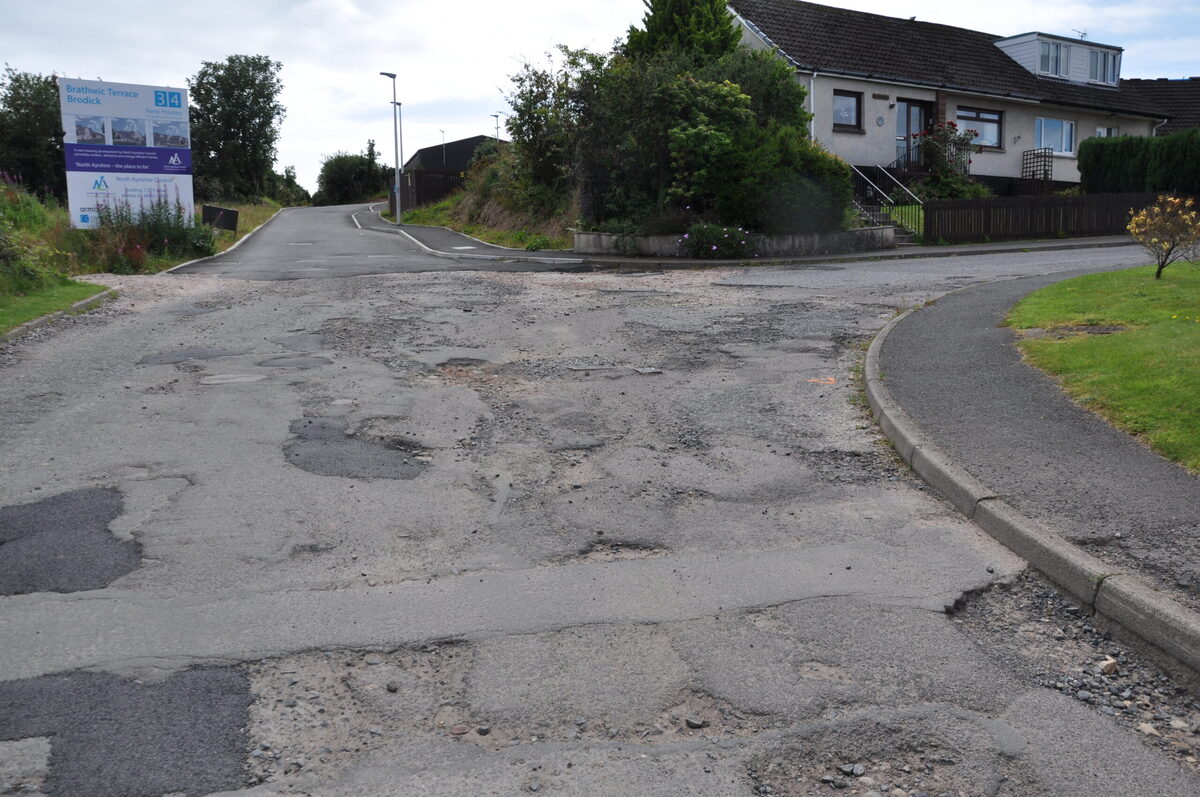 Resurfacing works finally to start at Brathwic Place