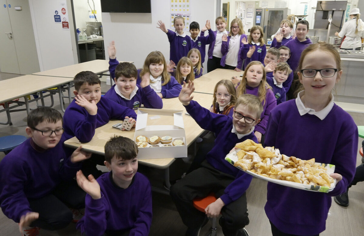 Lundavra Primary hosts successful community cafe event