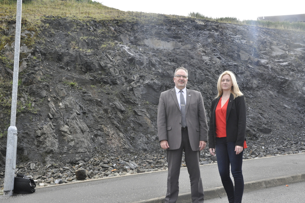 Exposed Oban rock face spark fears for children's safety