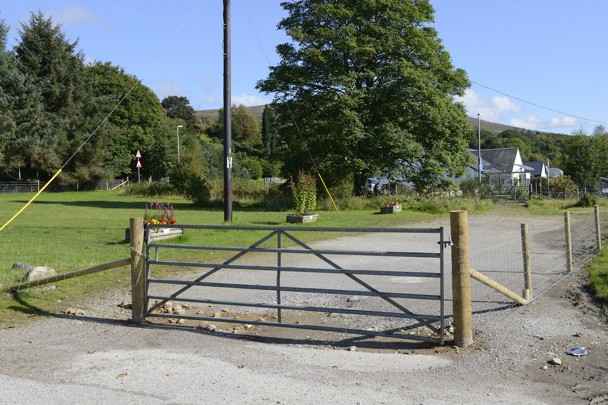 Spean Bridge villagers up in arms over fenced off land