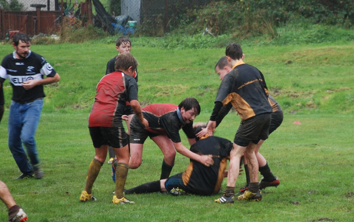 Rugby shines in Lochgilphead rain