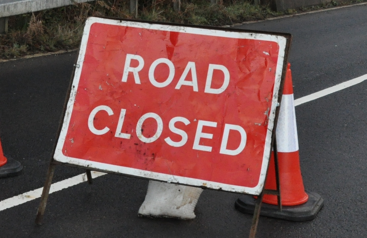 Machrie Moor road to close