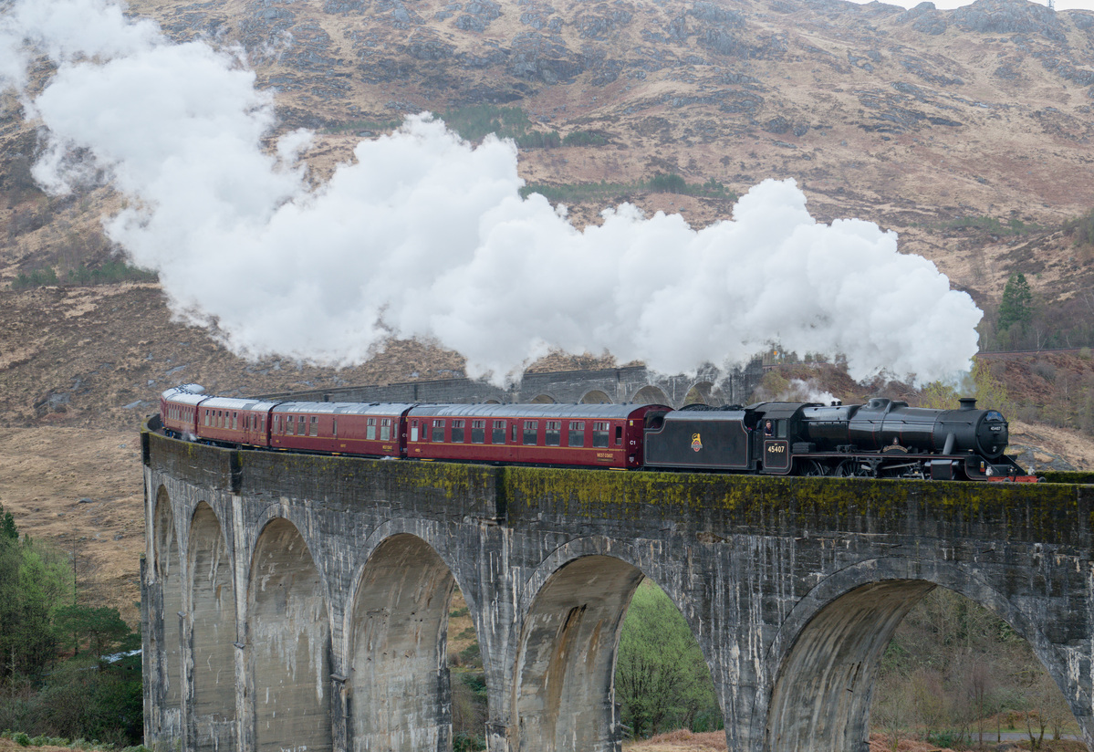 Jacobite steam train back on track