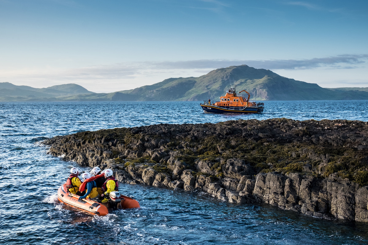 Tobermory RNLI called out to aid unwell walker