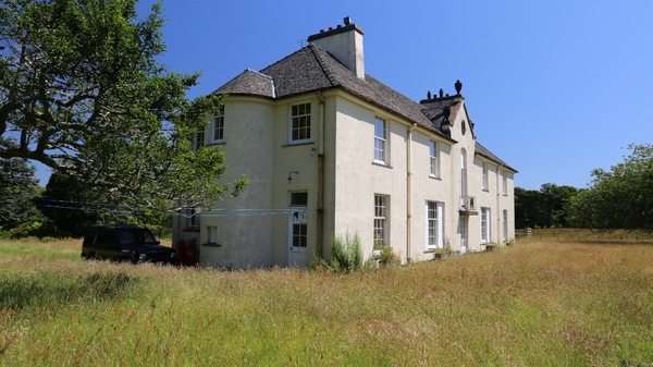 Bakkafrost praised for support as Ulva House is restored