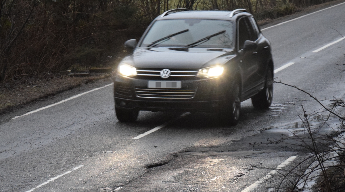 Avoid A83 pothole repeat, councillor urges