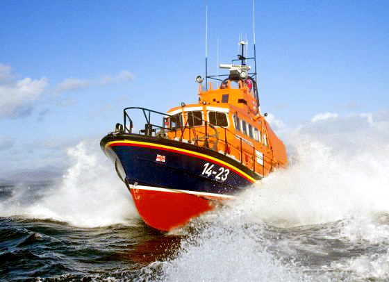 Oban lifeboat rescue man overboard
