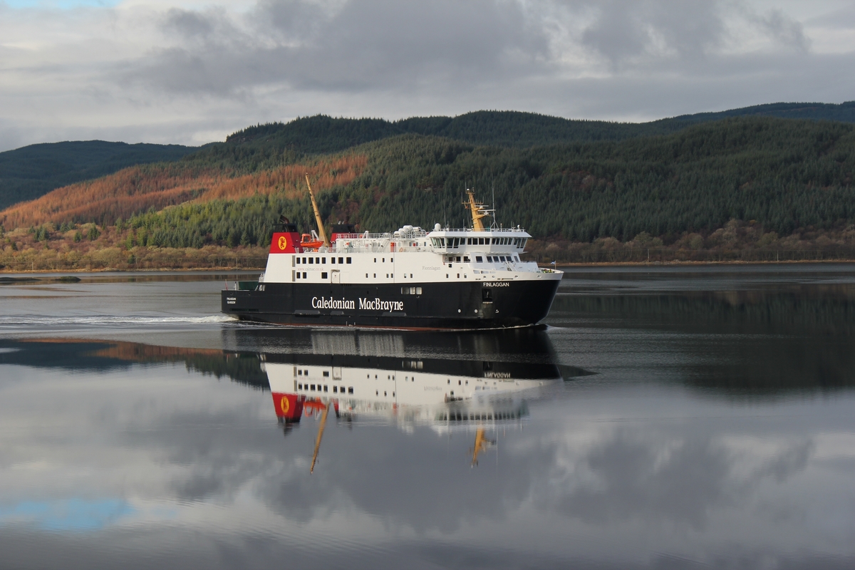 Are electric or petrol cars more of a fire risk on 'Whisky Isle' ferries?