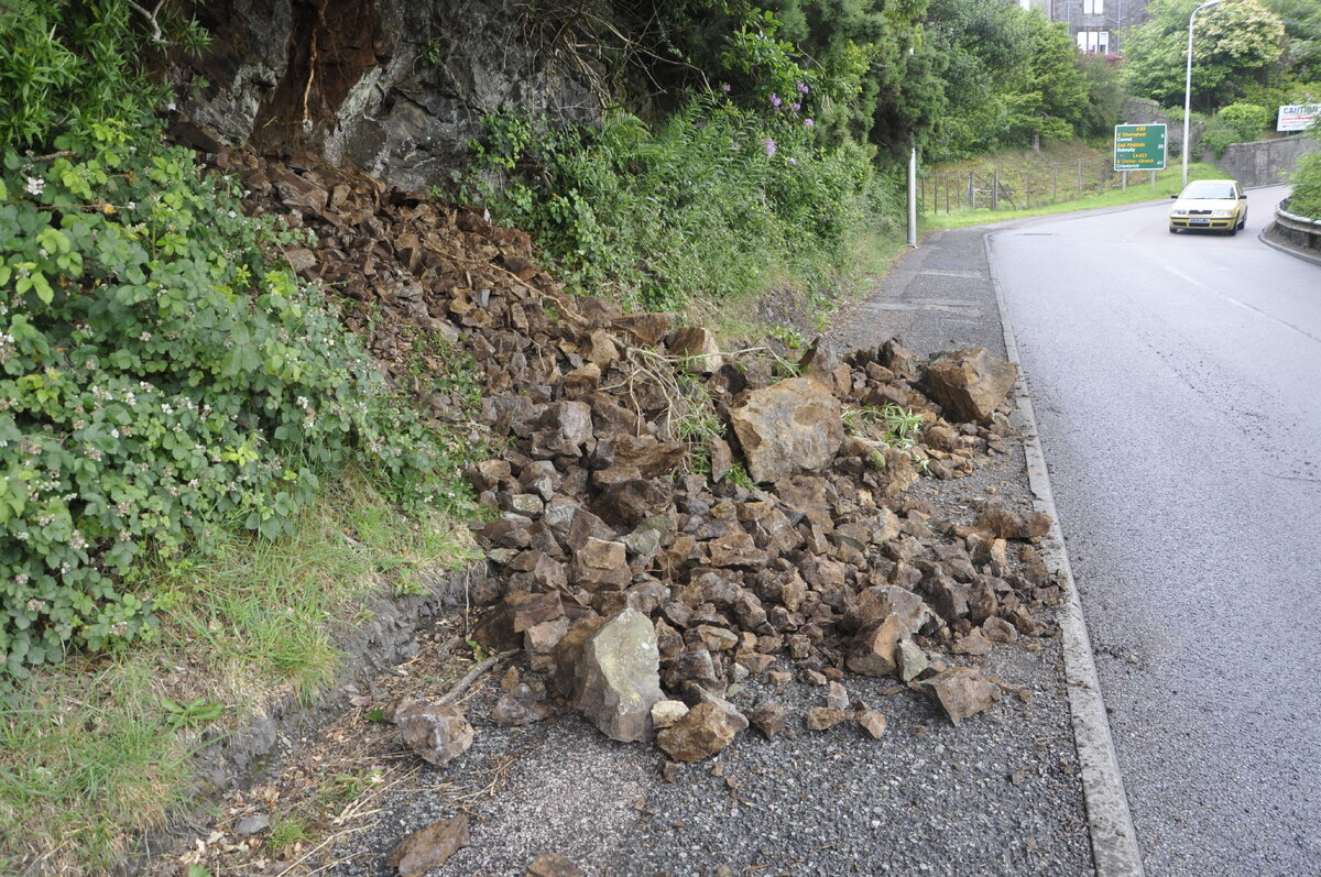 Delays expected as work starts on Dunollie Road landslip