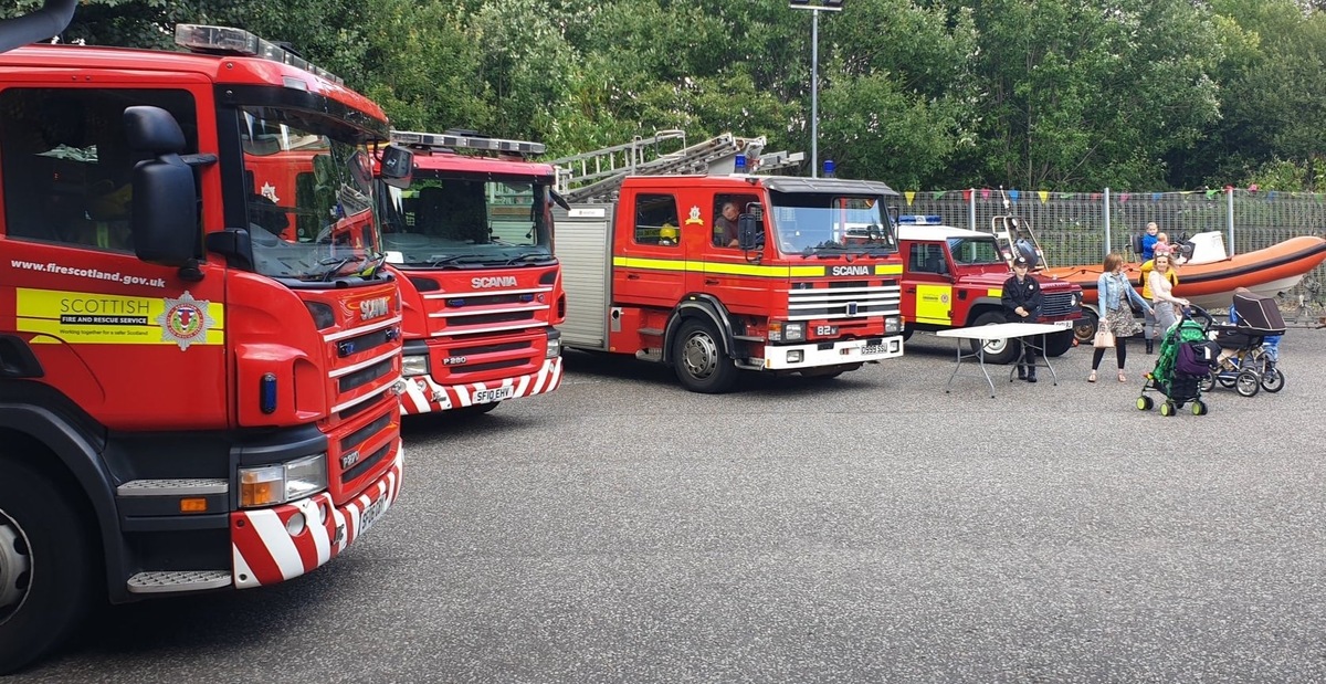 Public blaze a trail to open day