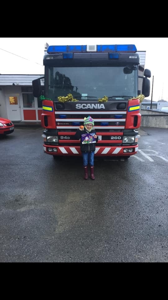 Santa’s visit to Tarbert Fire Station warms the heart of the community