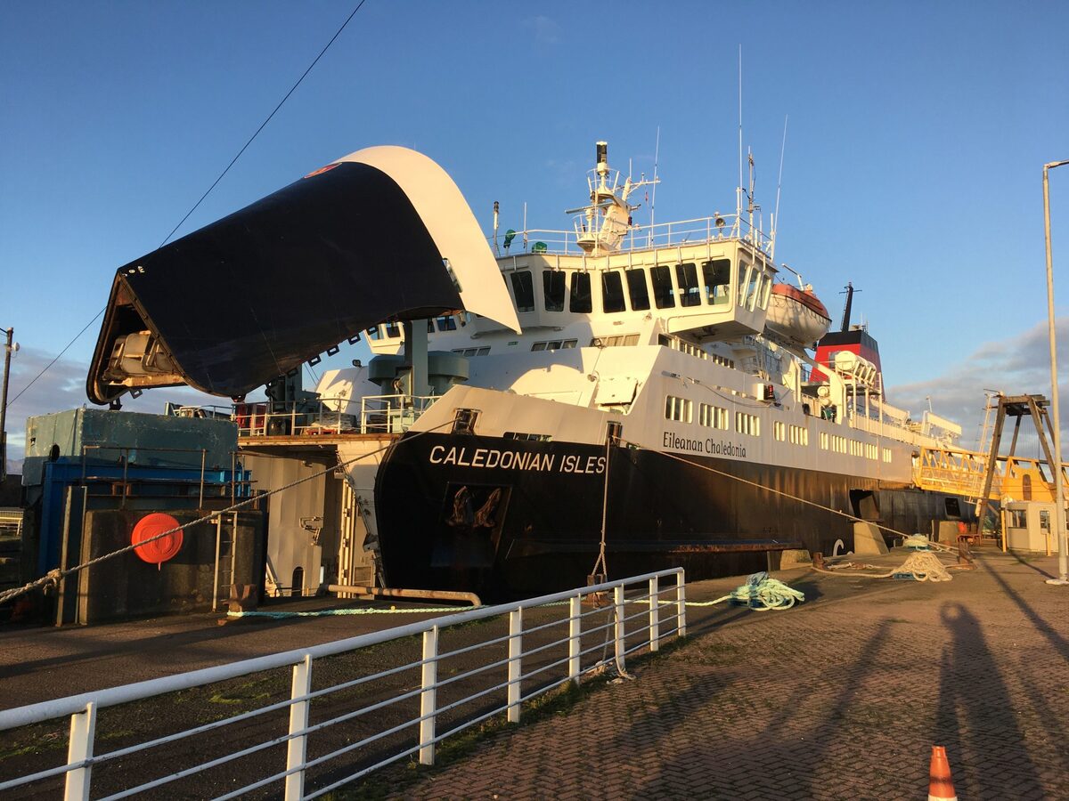 Arran berth to close for repair works