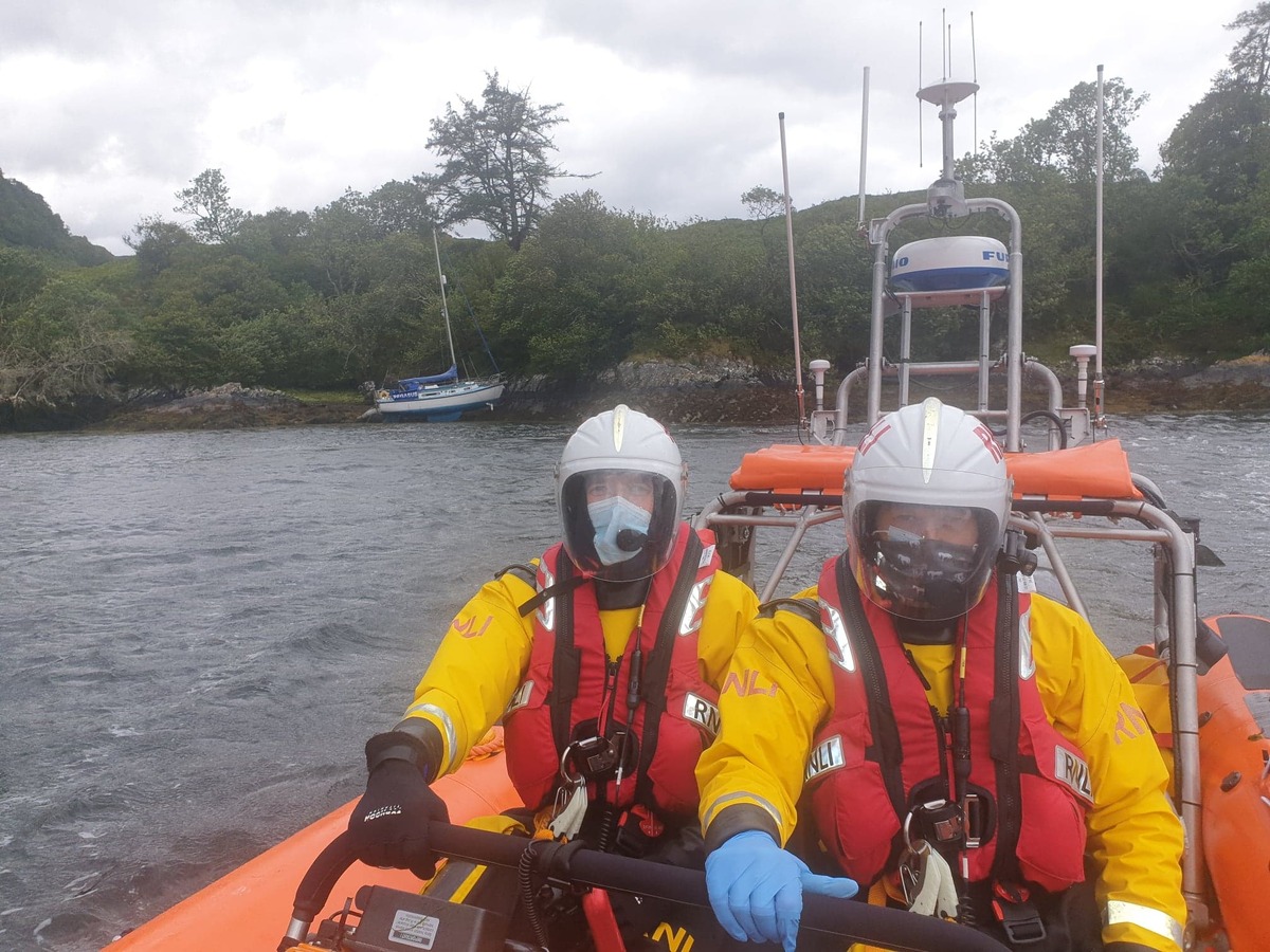 Kyle RNLI called to yacht aground near Eilean Donan Castle