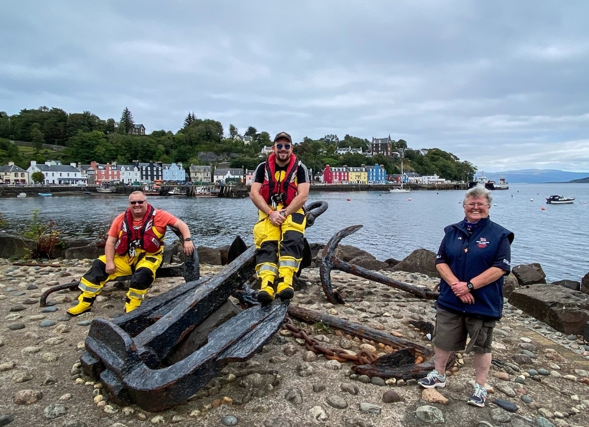 Volunteers go extra miles for RNLI