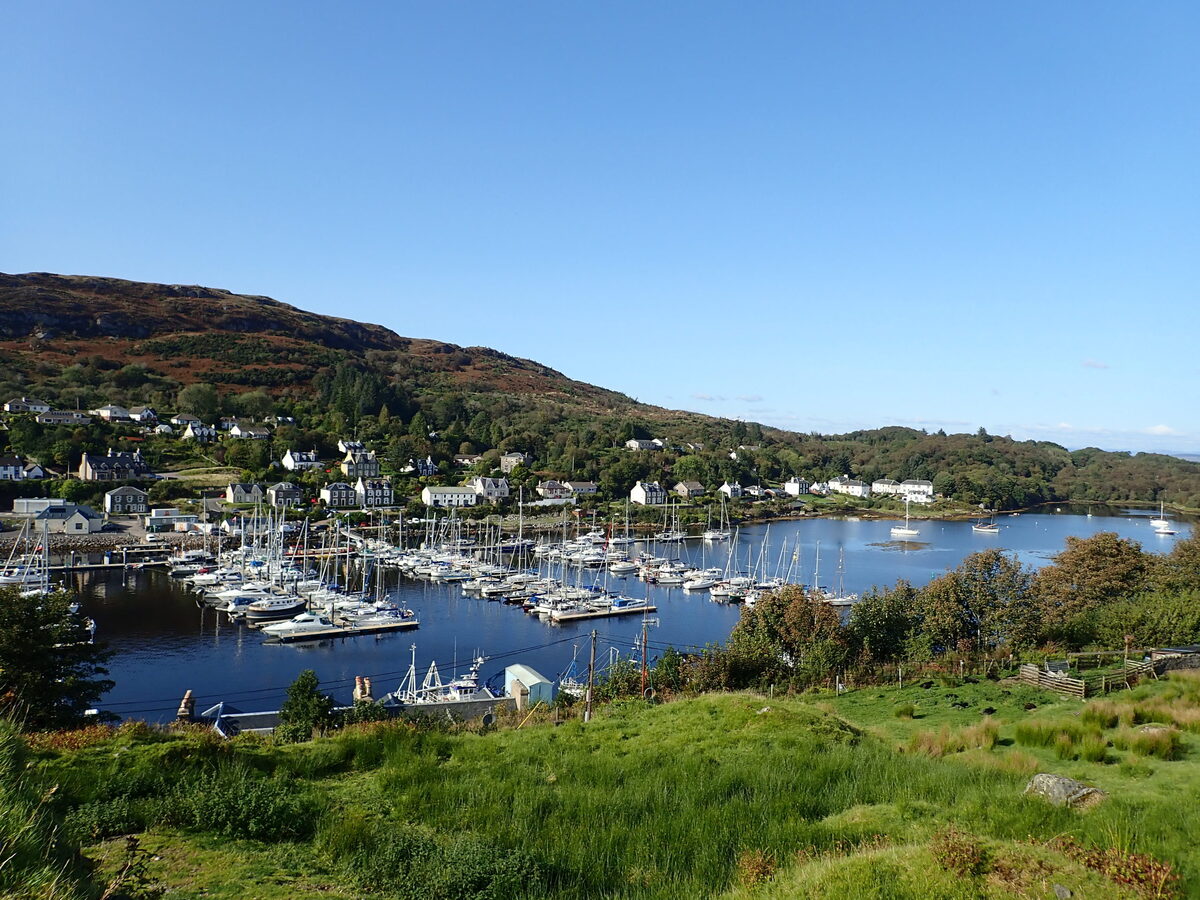 Heather's Treks - Tarbert Castle and Mealdarroch circular