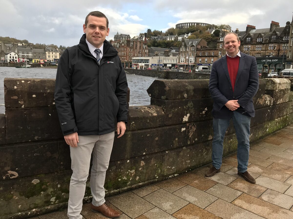 Douglas Ross visits Oban