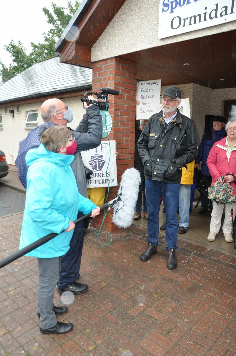 Peaceful pensioner protest is snubbed