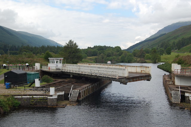 lagganswingbridgejpg