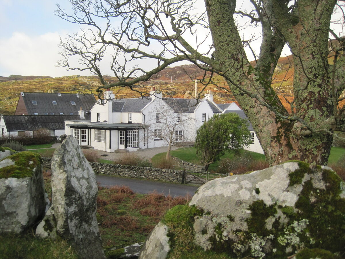 Islanders in favour of community buyout of Colonsay Hotel
