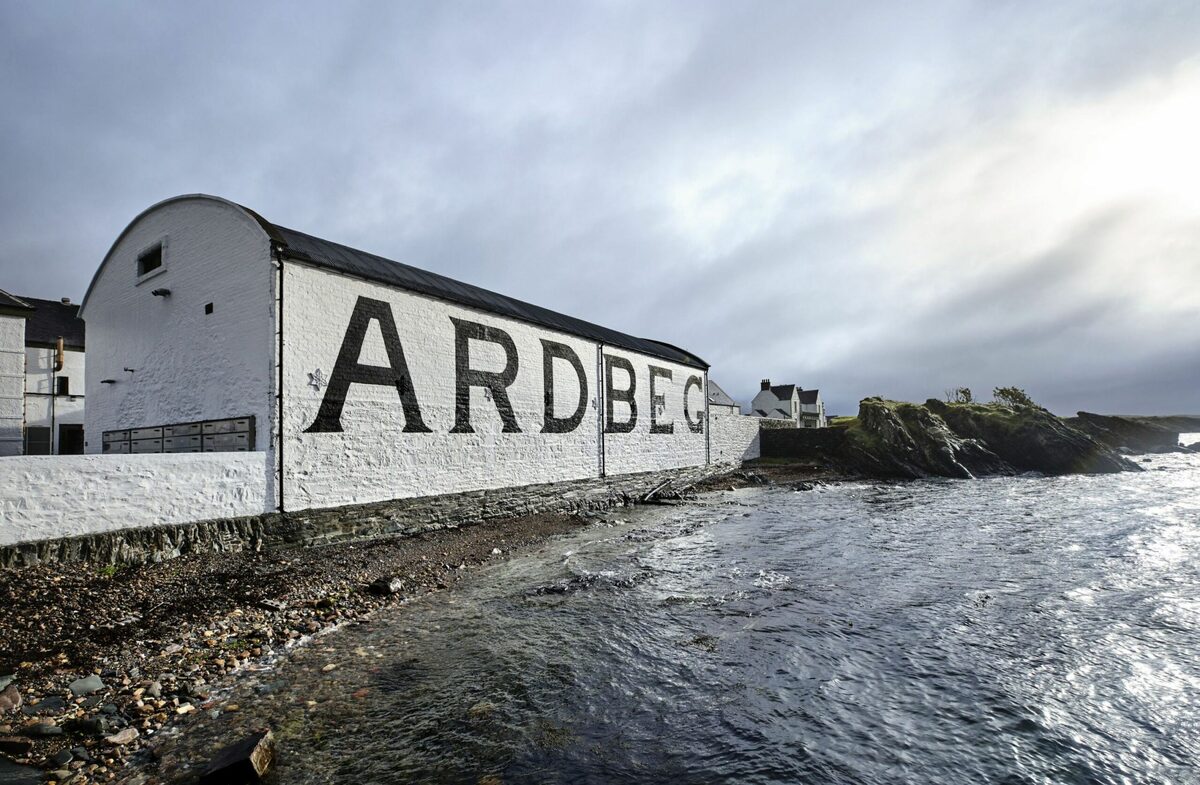 Ardbeg pledges £1M to Islay after cask sells for record £16M