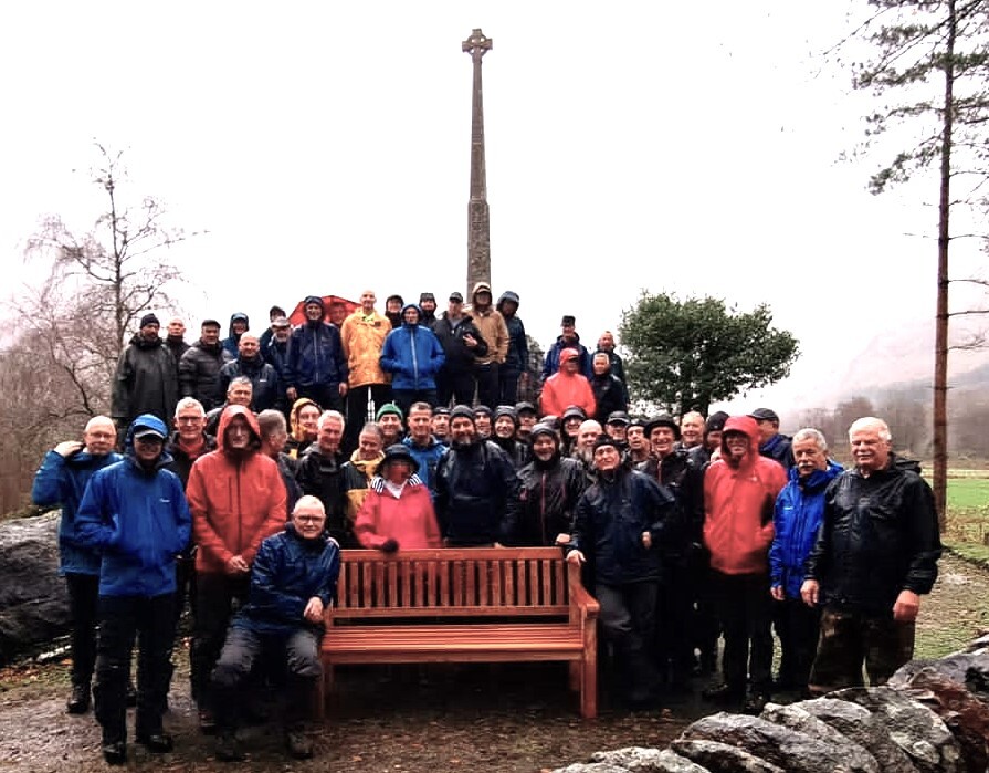 Former Dutch marines present gift of friendship in Glencoe