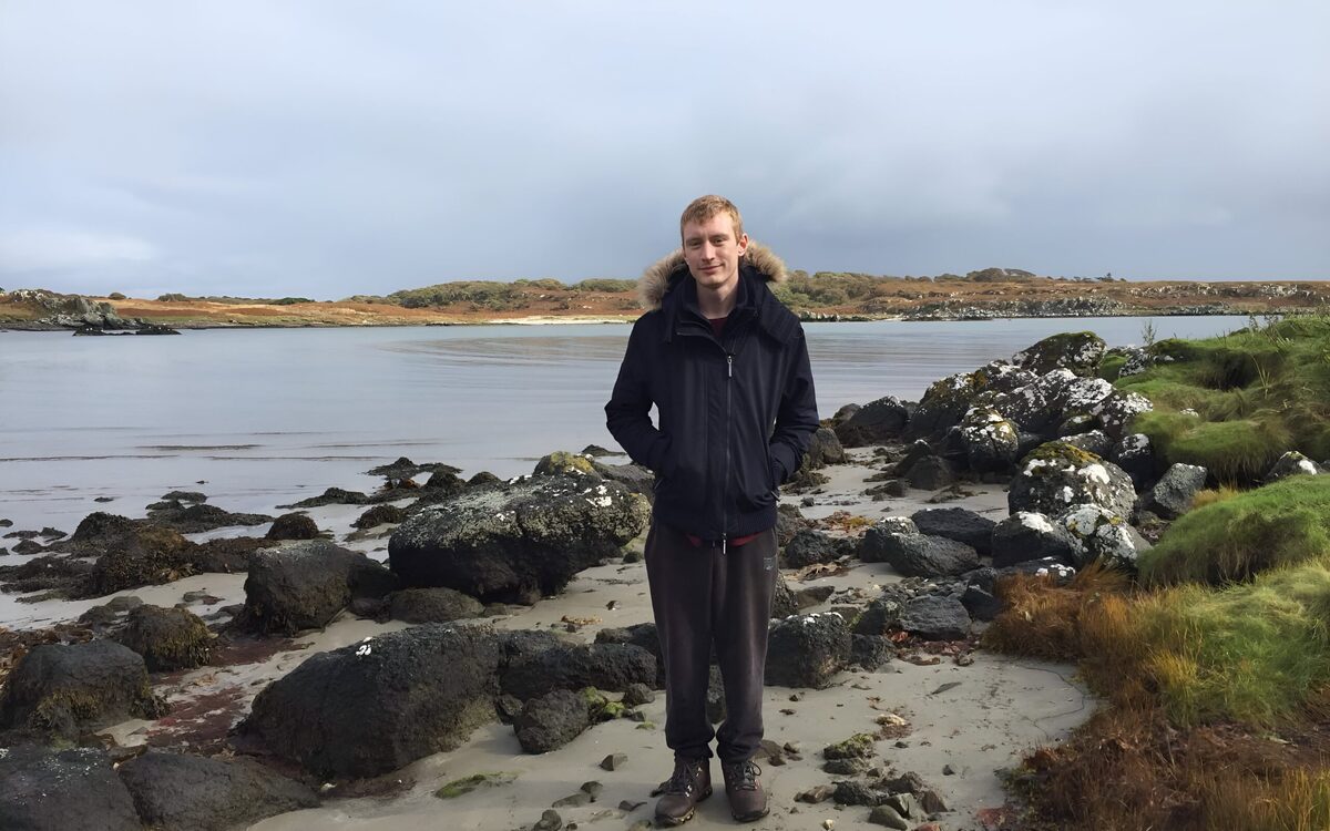 Grandson takes on Islay war grave