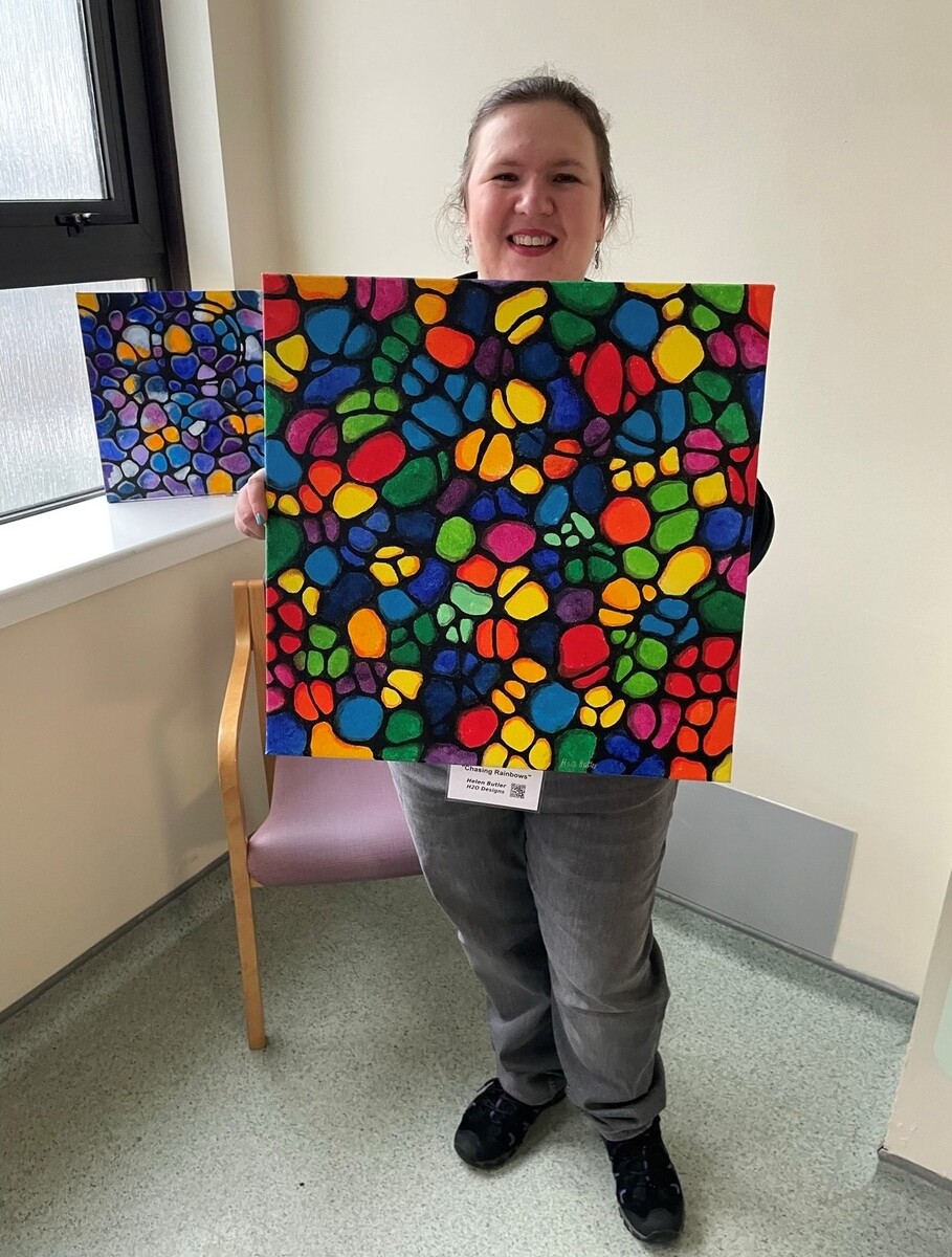 Argyll artist gives back to hospital following life changing brain surgery