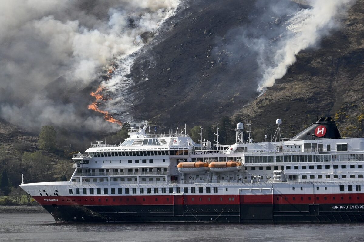 A fiery welcome for maiden cruisers