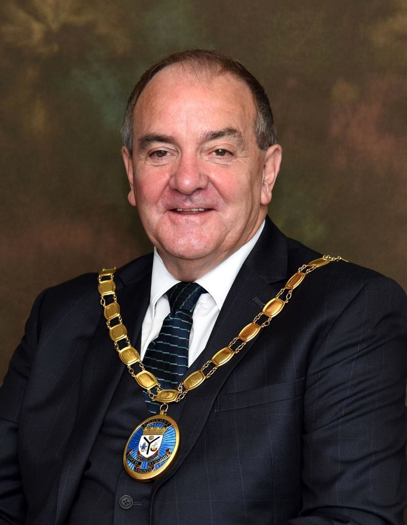 Provost pays tribute to predecessor