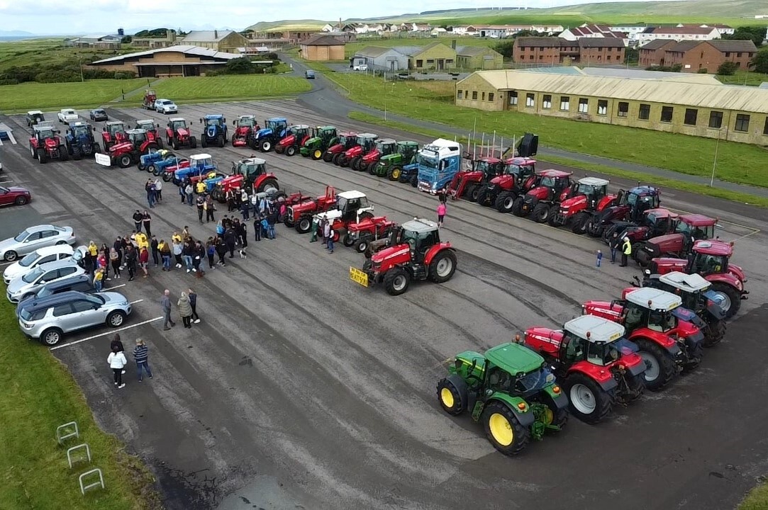 Tractor run raises almost £4,000 for charity