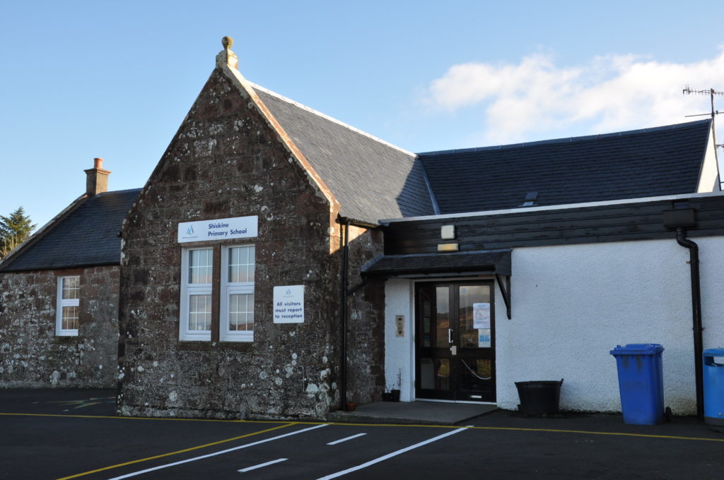 01B35schools0123ShiskineSchool