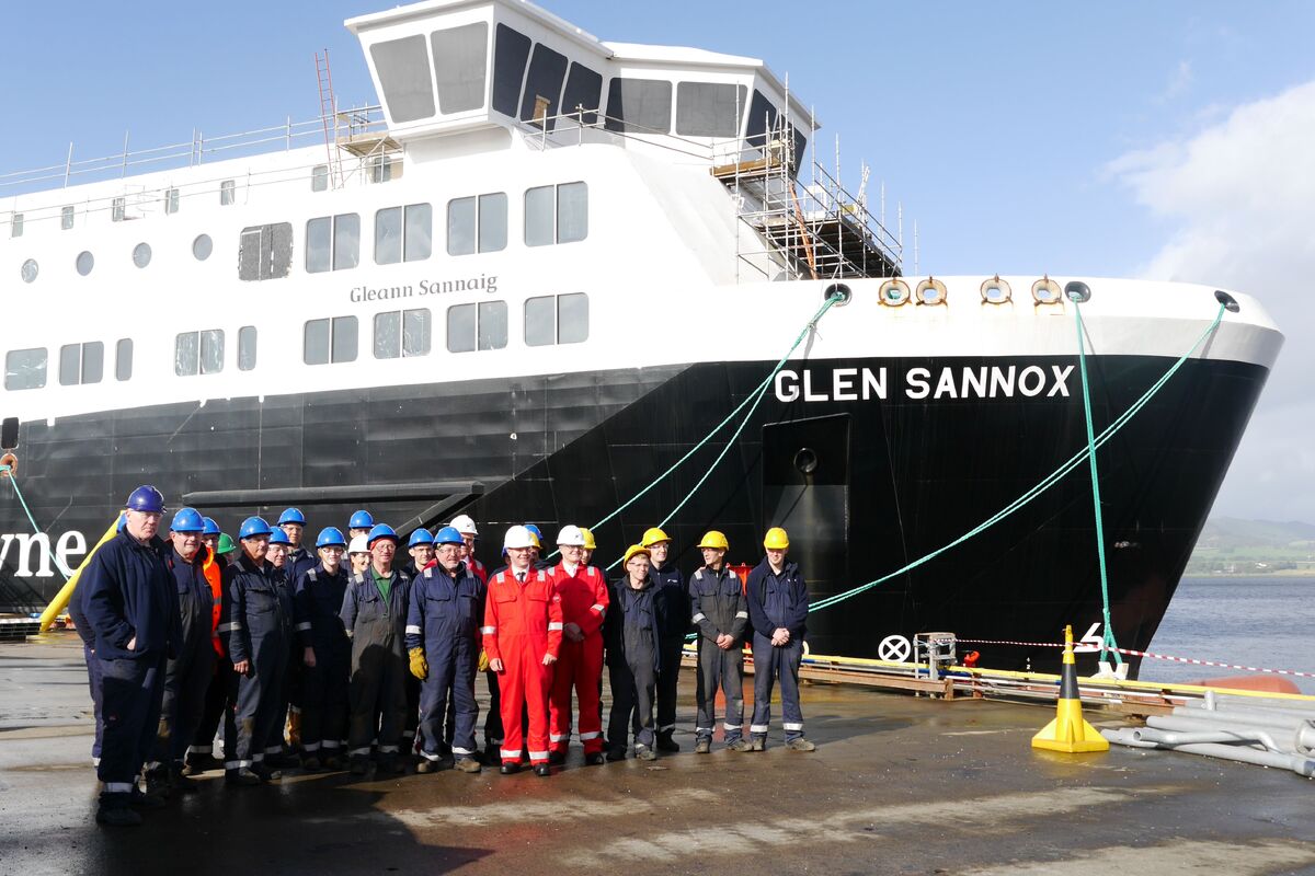 Workers taken on at yard to complete ferry contract