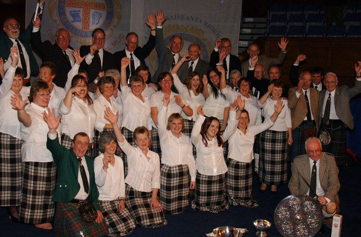 DingwallGaelicChoirwithHamishM