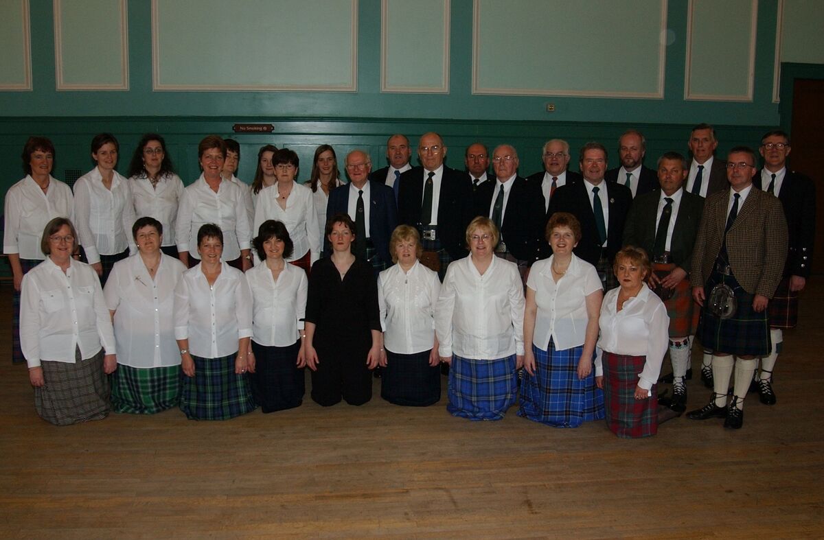 Senior Gaelic choirs at the Mod in 2004