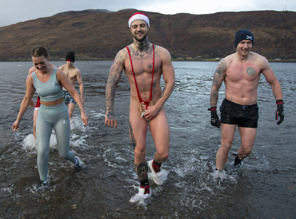 NF53LochLinnheSwim01scaledjpg