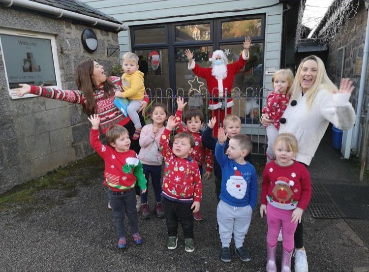 NOT52santafirststeps1e16083026 NOT52santafirststeps1e16083026