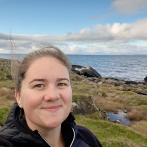 noa16Kiltwalk04Claire300x300jp