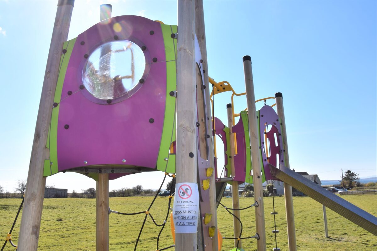 Villagers' plea: pick up after pets in playpark