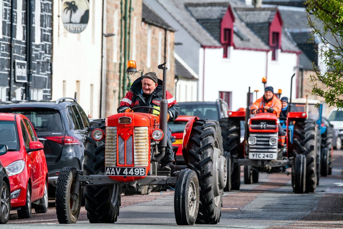 NOF20PlocktonTractors1jpg NOF20PlocktonTractors1jpg