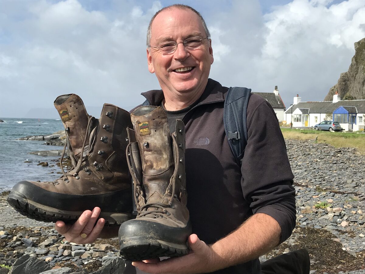 Willie's royal invite to party