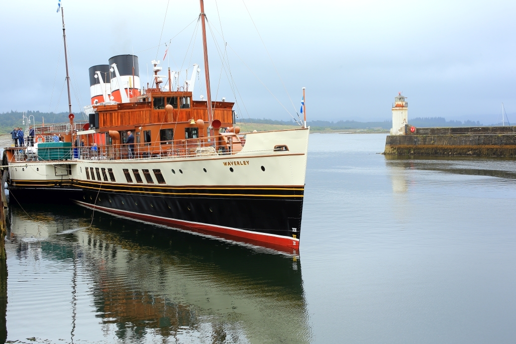 Waverley calls in at Ardrishaig