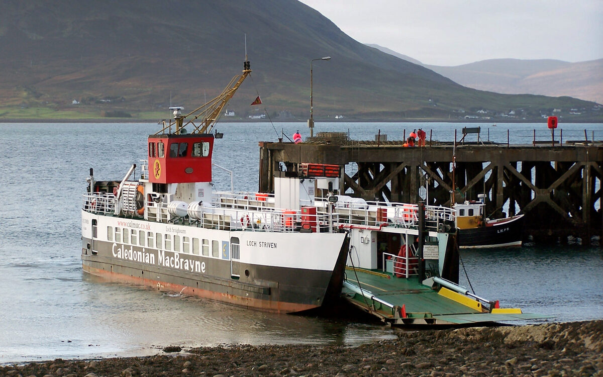 Caught rope cancels Lismore ferry