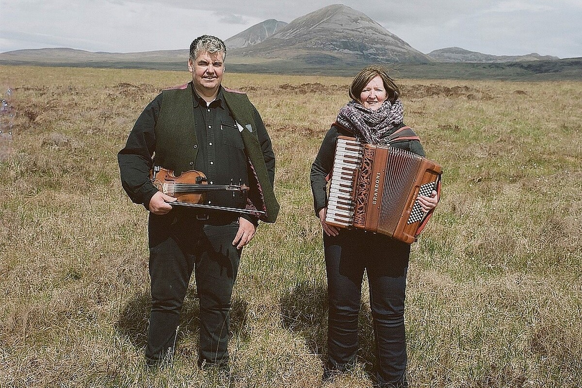 Fiddle and piano duo take to the stage at Kintyre music showcase
