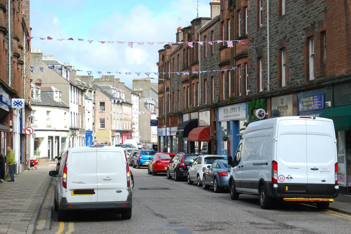 Campbeltown councillors see red over double yellows