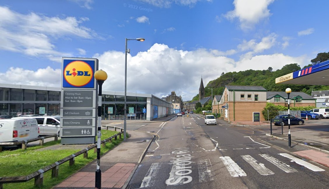 Driver 'almost ran two people over' near to Oban Lidl say police