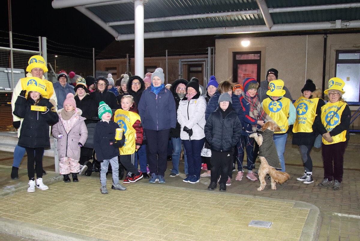 Kintyre supporters step out on Marie Curie memorial walk
