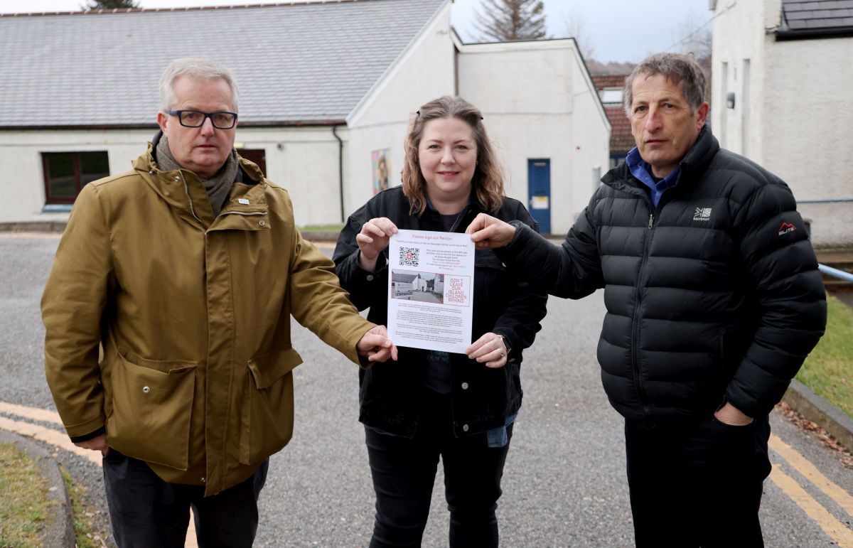 Brendan O'Hara with Mull campus campaigners Emily Greenhalgh and Angus Williams. Photograph: Kevin McGlynn.